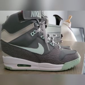 Nike Air Retro Hightops